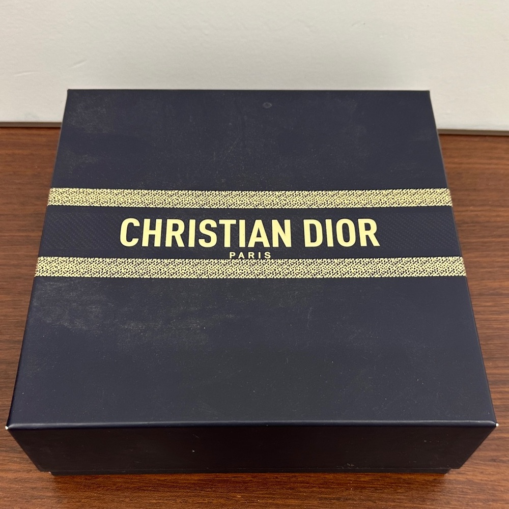 Christian Dior Sauvage Men’s Black and Gold Gift Box